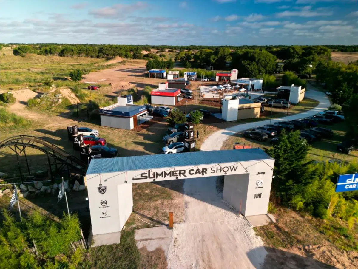 Stellantis presenta Summer Car Show, una propuesta que mezcla movilidad y entretenimiento