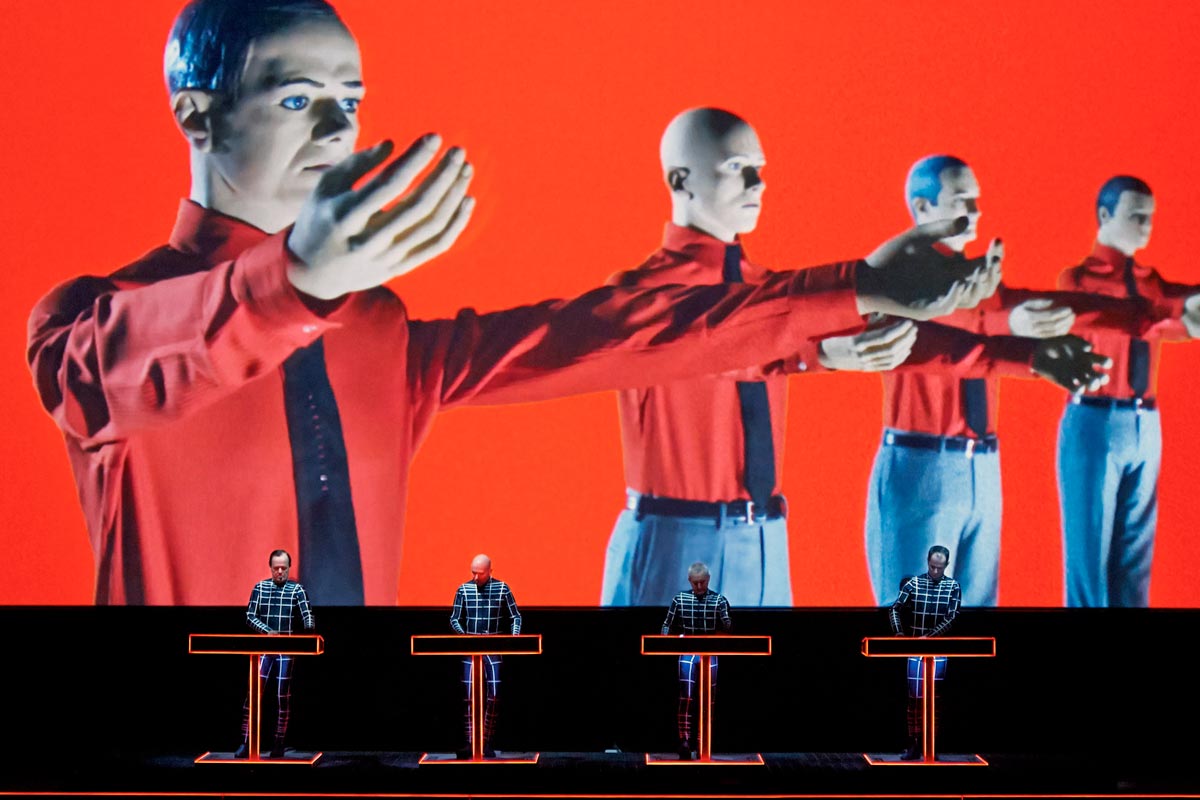 Kraftwerk celebra los 50 años de Radio-Activity con una edición especial